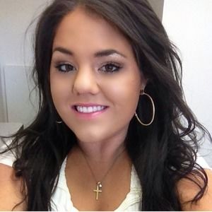 Meet your Posher, Ashleigh